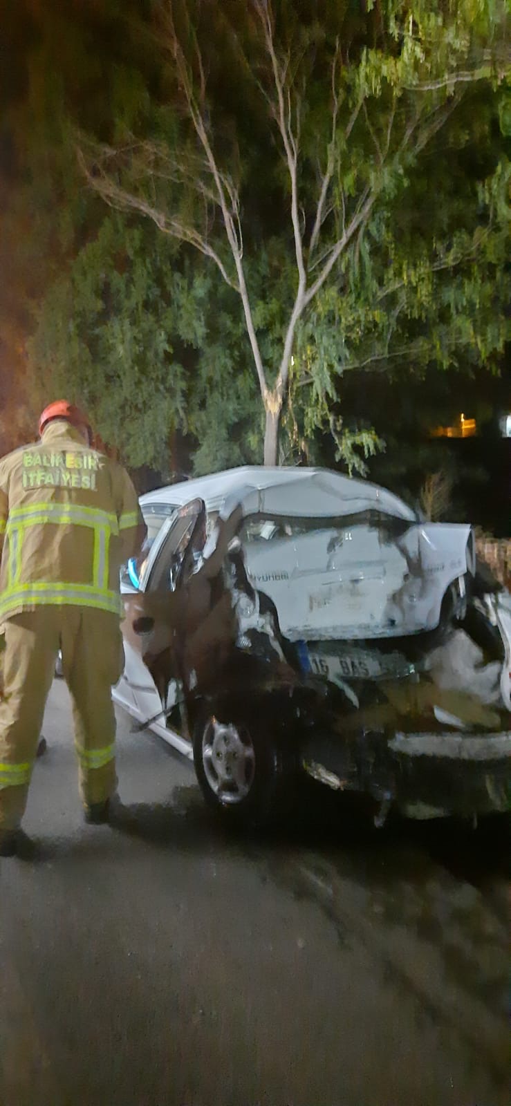 Susurluk’ta Şeker Fabrikası Mevkiinde Trafik Kazası: 2 Yaralı