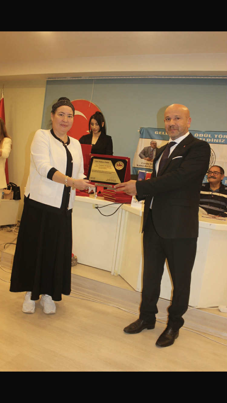 Susurluklu Hemşerimiz Cihan Temel'e Ankara'da Görkemli Ödül!